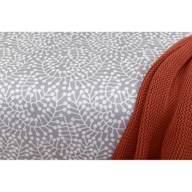 картинка Комплект постельного белья серого цвета с принтом Спелая смородина из коллекции Scandinavian touch от магазина Tkano