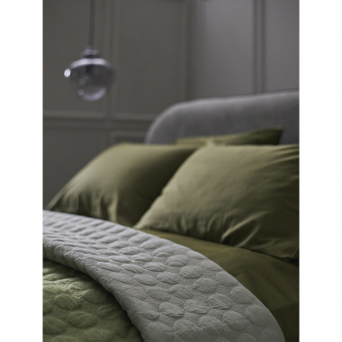 картинка Комплект постельного белья из премиального сатина оливкового цвета из коллекции Essential от магазина Tkano