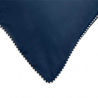 картинка Набор из двух наволочек темно-синего цвета с контрастным кантом из коллекции Essential от магазина Tkano