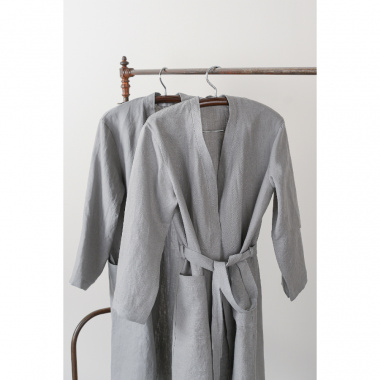 картинка Халат из умягченного льна серого цвета Essential от магазина Tkano