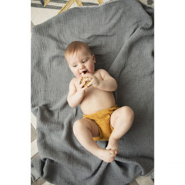 картинка Шорты для новорожденных из хлопкового муслина горчичного цвета из коллекции Essential от магазина Tkano