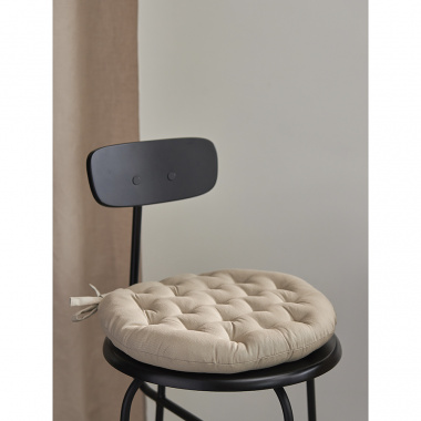 картинка Подушка на стул круглая из хлопка бежевого цвета из коллекции Essential от магазина Tkano