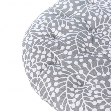 картинка Подушка на стул круглая  серого цвета с принтом Спелая Смородина из коллекции Scandinavian touch от магазина Tkano