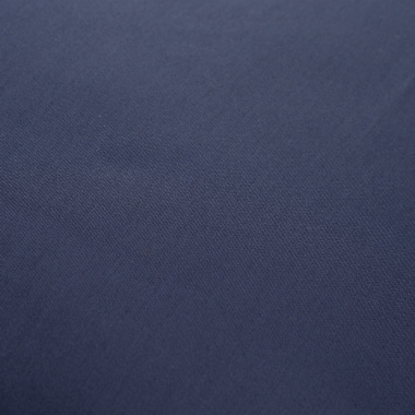 картинка Простыня на резинке из сатина темно-синего цвета из коллекции Essential от магазина Tkano