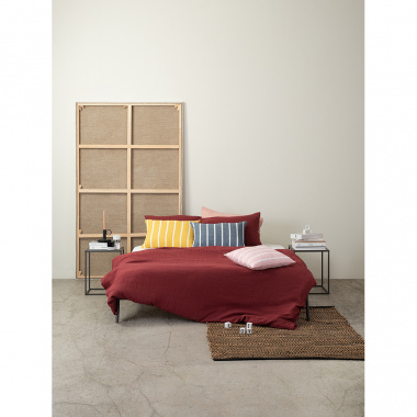 картинка Чехол на подушку декоративный в полоску цвета пыльной розы из коллекции Essential от магазина Tkano