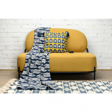 картинка Чехол на подушку с двусторонним принтом Blossom time из коллекции Cuts&Pieces от магазина Tkano