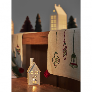 картинка Дорожка с вышивкой Christmas decorations из коллекции New Year Essential от магазина Tkano