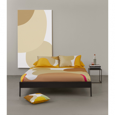 картинка Комплект постельного белья из сатина горчичного цвета с авторским принтом из коллекции Freak Fruit от магазина Tkano