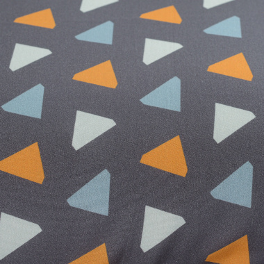 картинка Набор из двух наволочек из сатина с принтом Triangles из коллекции Wild от магазина Tkano