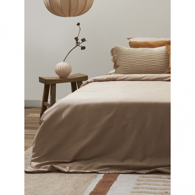 картинка Комплект постельного белья из премиального сатина бежевого цвета из коллекции Essential от магазина Tkano