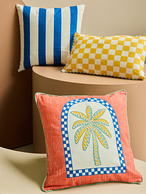 картинка Подушка декоративная Клетка из коллекции Сорренто от магазина Tkano