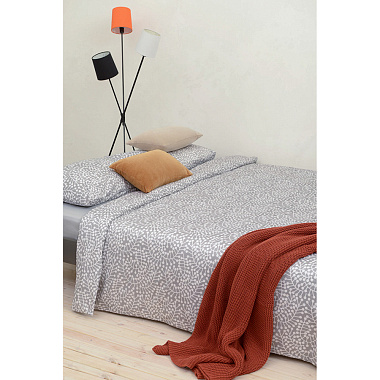 картинка Комплект постельного белья серого цвета с принтом Спелая смородина из коллекции Scandinavian touch от магазина Tkano