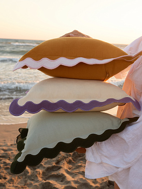 картинка Чехол на подушку с контрастным кантом зеленого цвета из коллекции Trendy Ruffles, 40х40 см от магазина Tkano