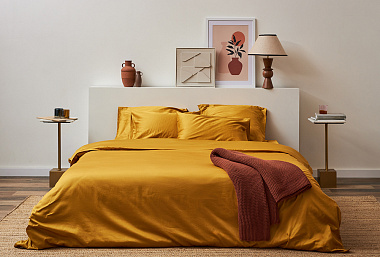 картинка Комплект постельного белья из премиального сатина горчичного цвета из коллекции Essential от магазина Tkano