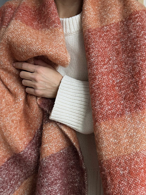 картинка Плед мохеровый Over Horizon терракотового цвета из коллекции Trendy Ruffles от магазина Tkano