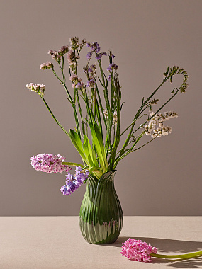 картинка Ваза Petal зеленого цвета из коллекции Blossom от магазина Tkano