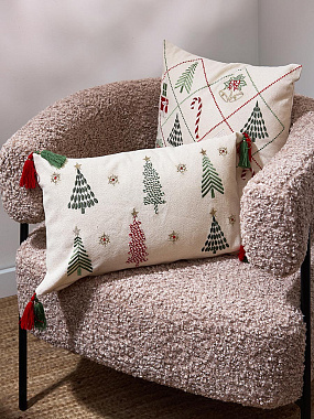 картинка Чехол на подушку Frozen pines из коллекции New Year Essential от магазина Tkano
