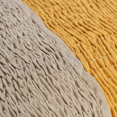 картинка Подушка декоративная Pleated Dune из коллекции Ethnic от магазина Tkano