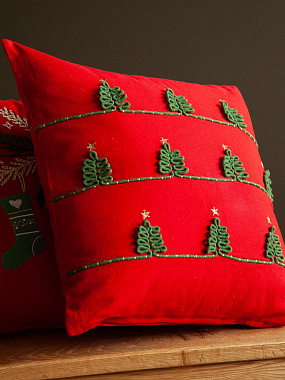 картинка Чехол на подушку Christmas forest из коллекции New Year Essential от магазина Tkano