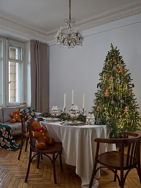 картинка Домик с подсветкой Olgod из коллекции New Year Essential, 19см от магазина Tkano