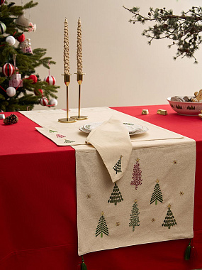 картинка Скатерть из хлопка из коллекции New Year Essential, 170х250 см от магазина Tkano