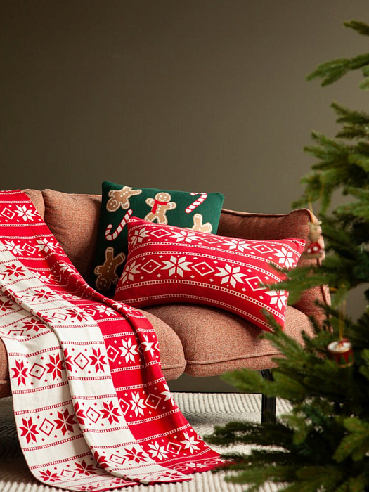 ️ Пост для тех, кто предпочитает готовиться в Новому году заранее: коллекция New Year Essential уже в продаже!