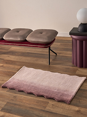 картинка Ковер из шерсти Over Horizon цвета марсала из коллекции Trendy Ruffles от магазина Tkano