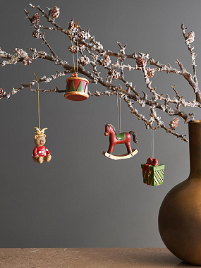 картинка Набор ёлочных украшений Classic Christmas Charm из коллекции New Year Essential, 4 шт. от магазина Tkano