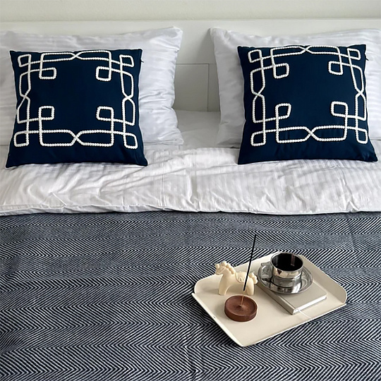 Как обновить спальню за один день без ремонта