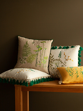 картинка Подушка декоративная Meadow bloom из коллекции Ethnic от магазина Tkano