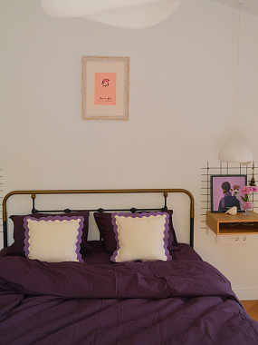 картинка Комплект постельного белья из стираного перкаля сливового цвета из коллекции Essential от магазина Tkano