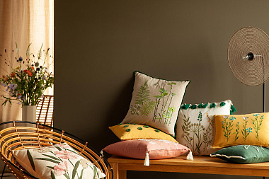 картинка Подушка декоративная Meadow bloom из коллекции Ethnic от магазина Tkano