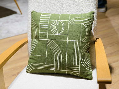 картинка Подушка декоративная Cave maze из коллекции Ethnic от магазина Tkano