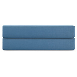 Изображение: Простыня на резинке из премиального сатина джинсово-синего цвета из коллекции Essential