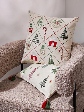 картинка Чехол на подушку Christmas dreams из коллекции New Year Essential от магазина Tkano