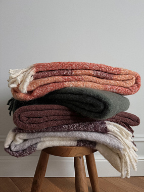 картинка Плед мохеровый Over Horizon цвета марсала из коллекции Trendy Ruffles от магазина Tkano