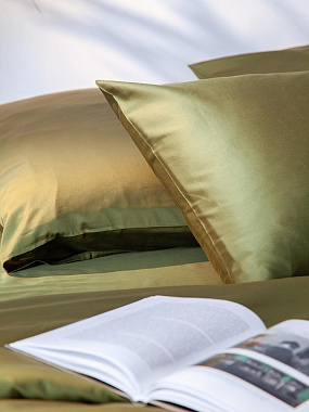 картинка Набор наволочек из премиального сатина оливкового цвета из коллекции Essential от магазина Tkano