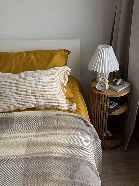 картинка Комплект постельного белья из премиального сатина горчичного цвета из коллекции Essential от магазина Tkano