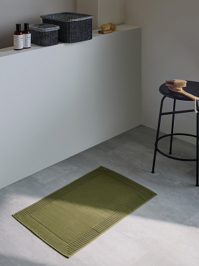 картинка Коврик для ванной с фактурным бортиком оливкового цвета из коллекции Essential от магазина Tkano