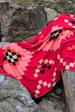 картинка Плед из хлопка по мотивам башкирских орнаментов из коллекции Cultural Heritage от магазина Tkano