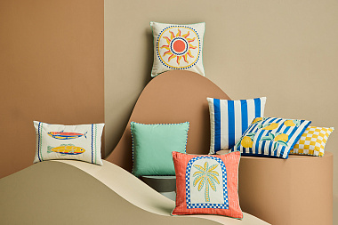 картинка Подушка декоративная Клетка из коллекции Сорренто от магазина Tkano