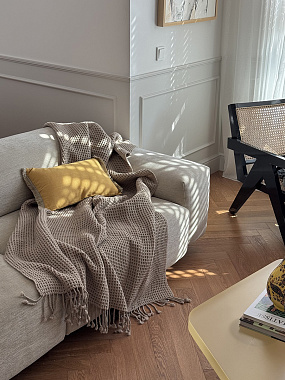 картинка Плед из шерсти бежево-серого цвета из коллекции Essential от магазина Tkano