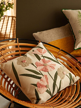 картинка Подушка декоративная Summer garden из коллекции Ethnic от магазина Tkano