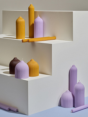 картинка Набор из двух свечей цвета карри из коллекции Edge от магазина Tkano