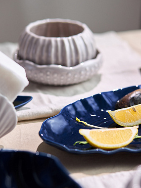картинка Блюдо сервировочное Clams синего цвета из коллекции Sea treasures от магазина Tkano