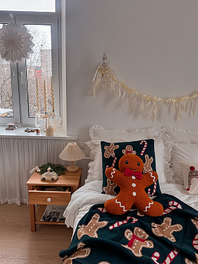 картинка Плед из хлопка с новогодним рисунком Gingerman из коллекции New Year Essential от магазина Tkano