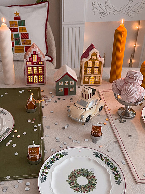 картинка Набор декоративных свечей Gingerbread houses из коллекции New Year Essential, 6 шт. от магазина Tkano