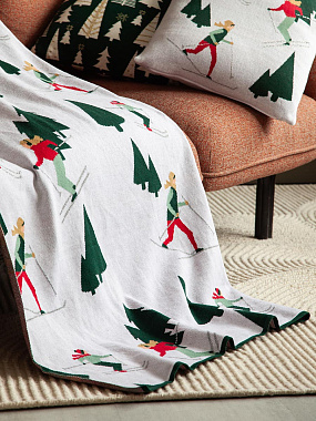 картинка Плед из хлопка с новогодним рисунком Let's Ski из коллекции New Year Essential, 130x180 см от магазина Tkano