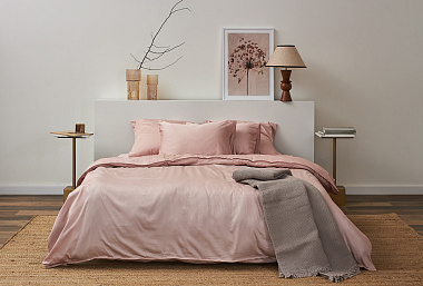 картинка Комплект постельного белья из премиального сатина цвета пыльной розы из коллекции Essential от магазина Tkano