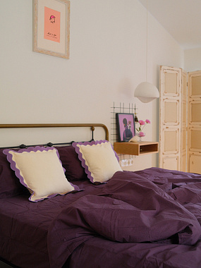 картинка Чехол на подушку с контрастным кантом сиреневого цвета из коллекции Trendy Ruffles, 40х40 см от магазина Tkano